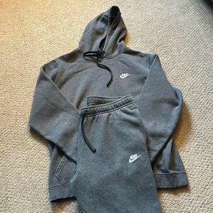 Nike Sweat Suit